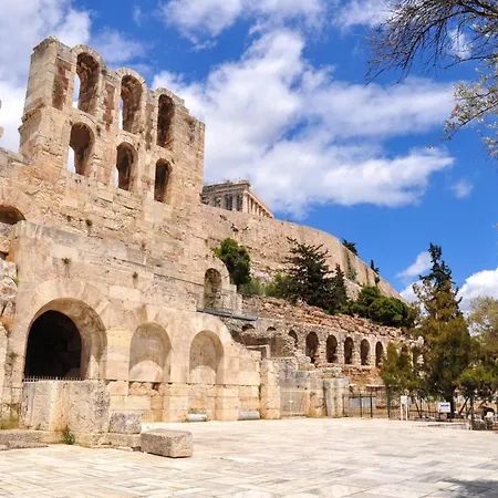 Elegant In Acropolis With Roof Garden Apartament